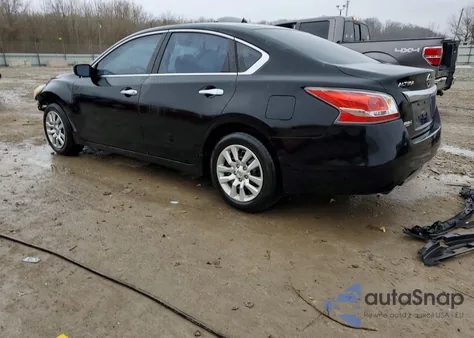 2015 Nissan Altima 2.5 z USA, uszkodzony, nr VIN 1N4AL3AP0FN383819